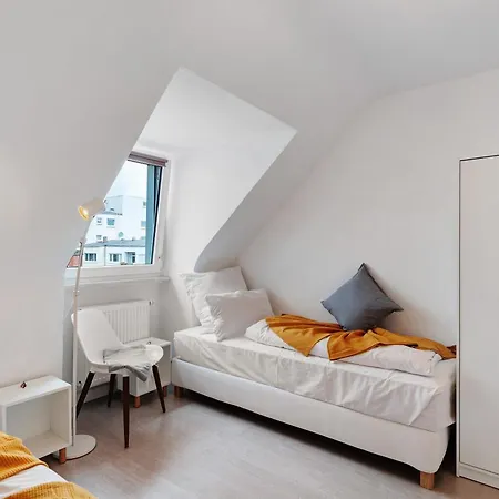 Hallerstrasse Апартаменты *